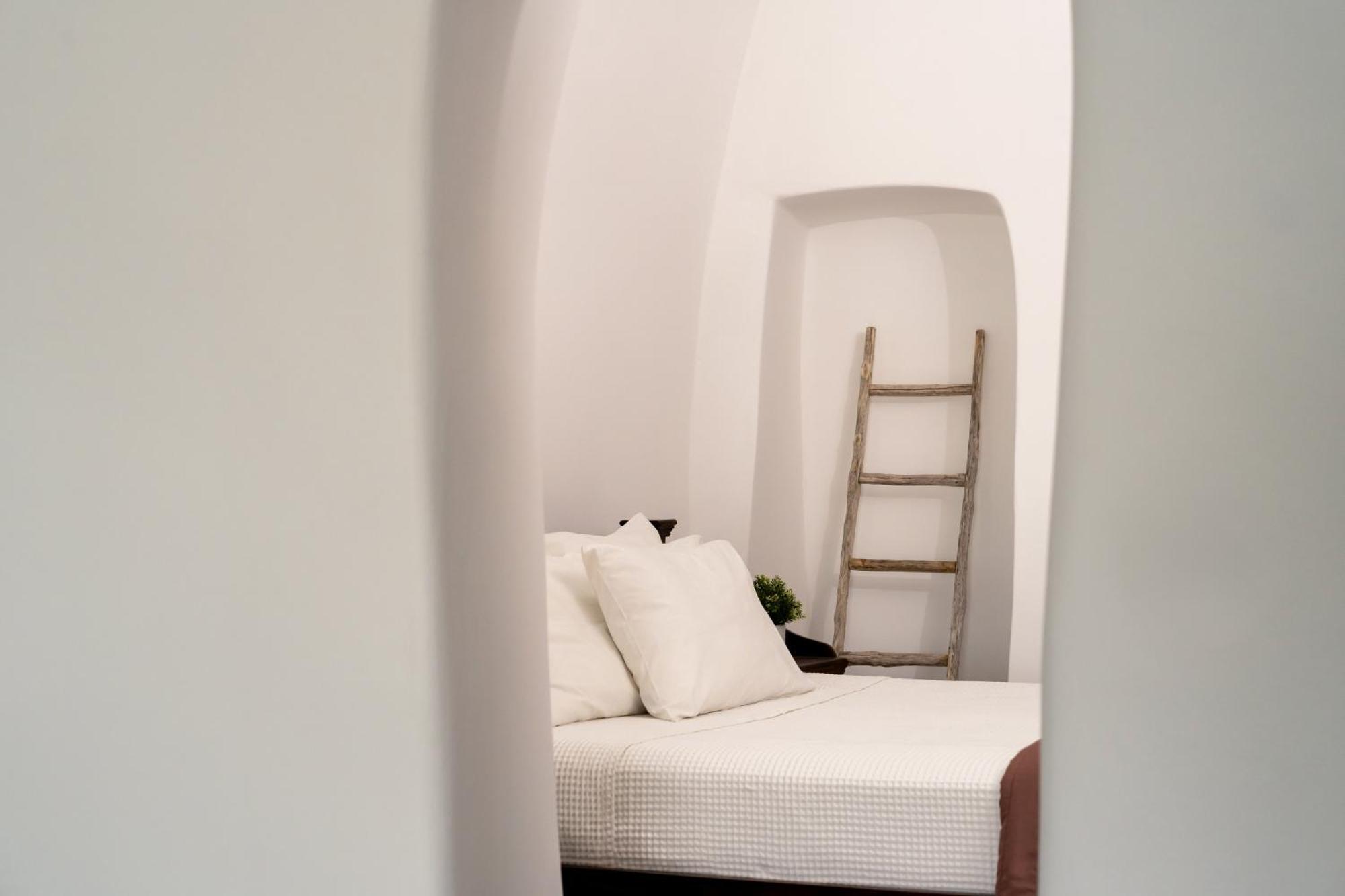 Enalion Suites Ia Exterior foto